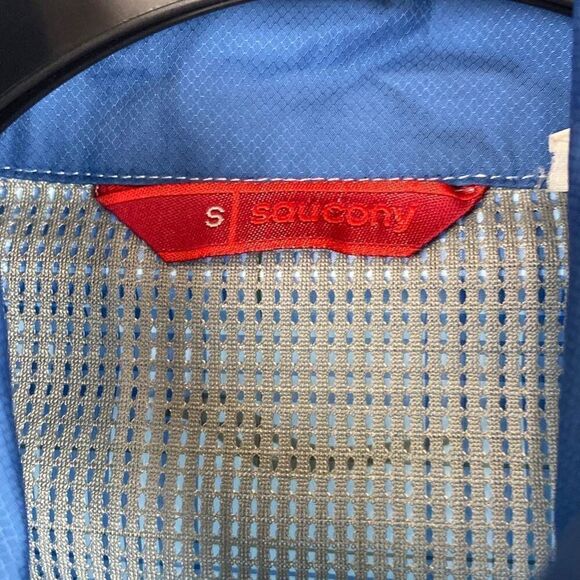 Saucony Windbreaker Jacket Womens Sz Small Vented Zip Front Blue Plaid Athletic - Picture 5 of 12